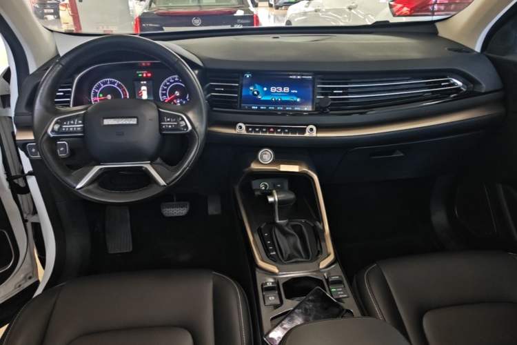 Used Haval H6 2019 Blue Label 1.5 GDIT Automatic Champion Edition Center Console