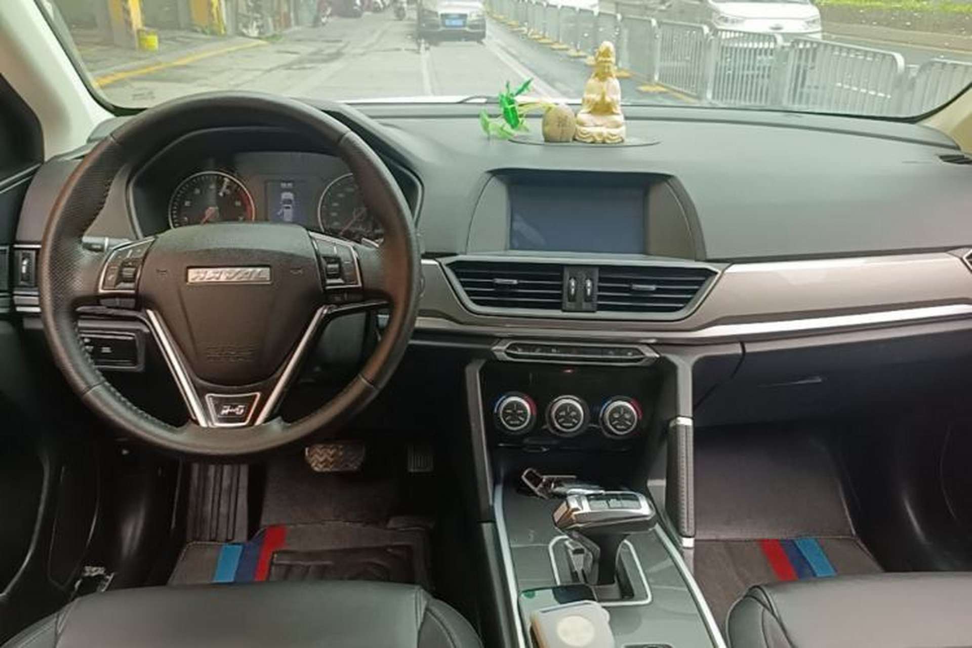 Used Haval H6 2019 Sport Edition 1.5T Automatic Two-Wheel Drive Elite Model China VI Center Console