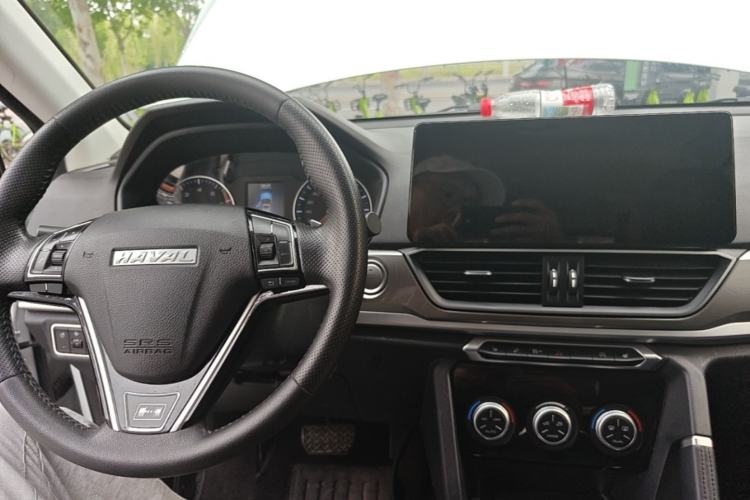Used Haval H6 2019 Sport Edition 1.5T Automatic Two-Wheel Drive Elite Model China VI Center Console
