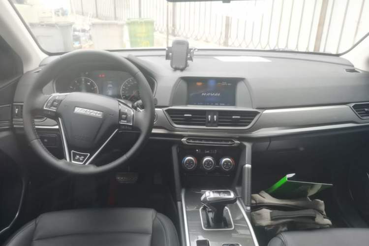 Used Haval H6 2019 Sport Edition 1.5T Automatic Two-Wheel Drive Elite Model China VI Center Console