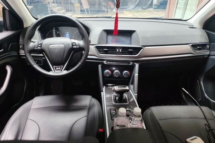 Used Haval H6 2019 Sport Edition 1.5T Automatic Two-Wheel Drive Elite Model China VI Center Console