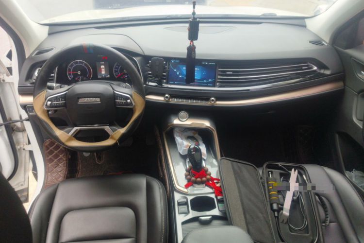 Used Haval H6 2019 1.5 GDIT Automatic Champion Edition China VI Standard Center Console