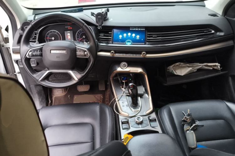 Used Haval H6 2019 1.5 GDIT Automatic Luxury Smart Connect Version China VI Standard Center Console