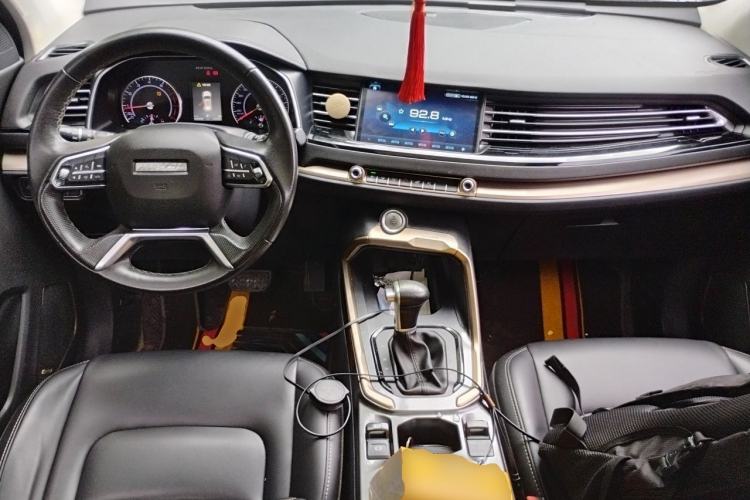 Used Haval H6 2019 Red Label 2.0 GDIT Automatic Champion Edition Center Console