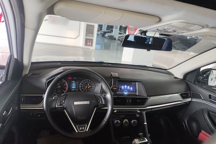 Used Haval H6 2019 Sport Edition 1.5T Automatic Two-Wheel Drive Elite Model China VI Center Console