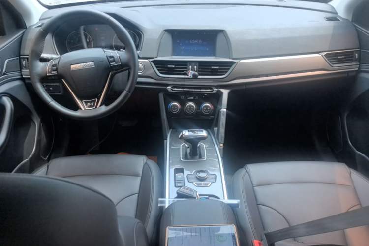 Used Haval H6 2019 Sport Edition 1.5T Automatic Two-Wheel Drive Elite Model China VI Center Console