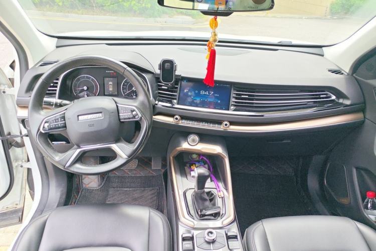 Used Haval H6 2019 Blue Label 1.5 GDIT Automatic Luxury Smart Connectivity Edition Center Console