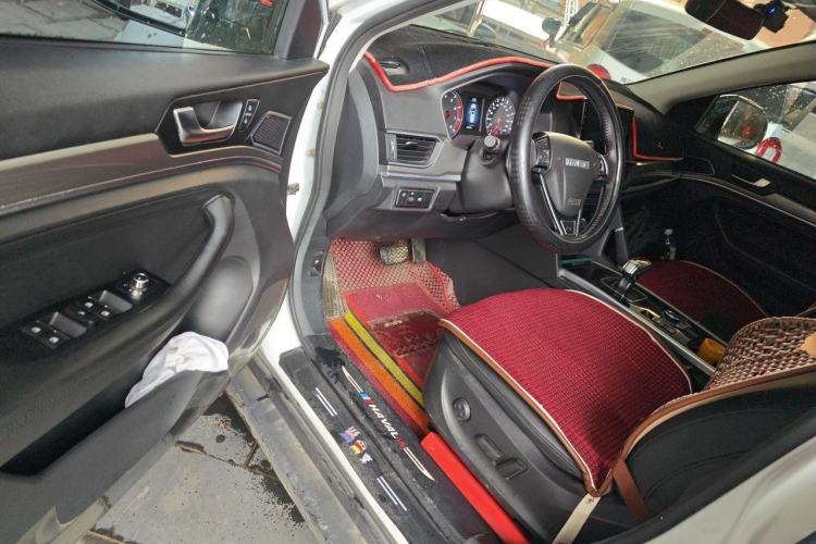 Used Haval H6 2019 Sport Edition 1.5T Automatic Two-Wheel Drive Elite Model China VI Driver Seat