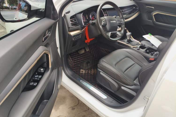 Used Haval H6 2019 Red Label 1.5 GDIT Automatic Champion Edition Driver Seat