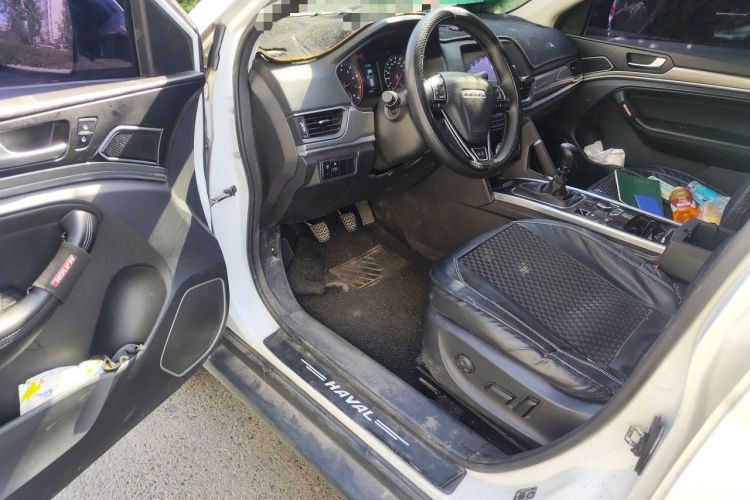 Used Haval H6 2019 Sport Edition 1.5T Manual Two-Wheel Drive Elite Model China VI Standard Driver Seat