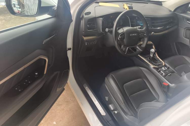 Used Haval H6 2019 Red Label 1.5 GDIT Automatic Luxury Smart Connectivity Edition Driver Seat