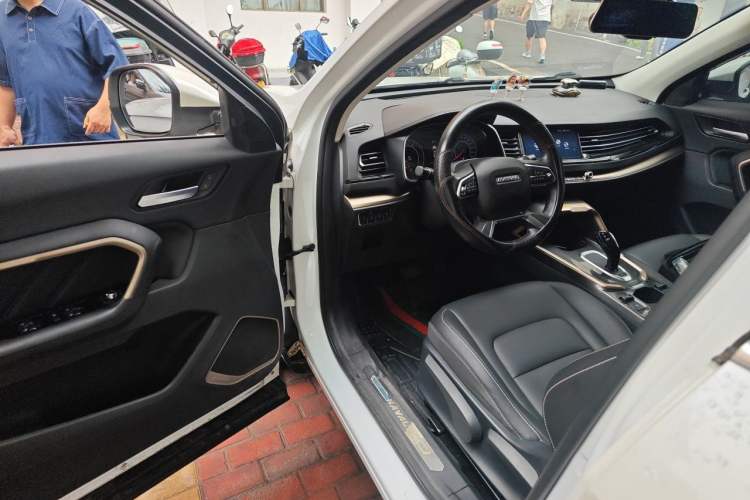 Used Haval H6 2019 1.5 GDIT Automatic Champion Edition China VI Standard Driver Seat