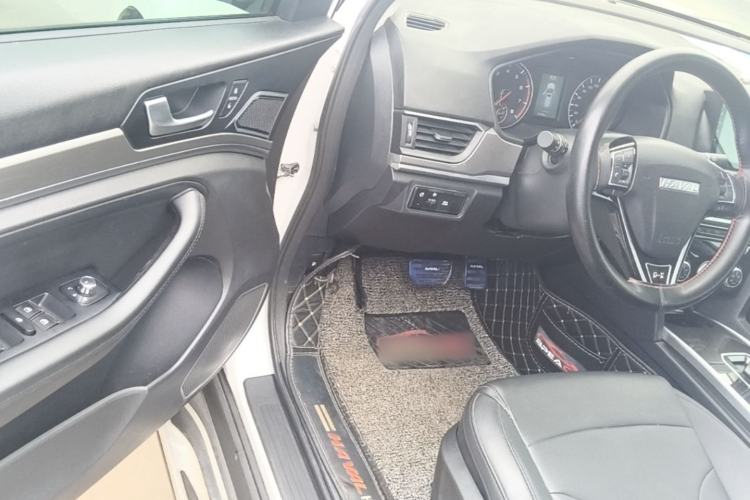 Used Haval H6 2019 Sport Edition 1.5T Automatic Two-Wheel Drive Elite Model China VI Driver Seat