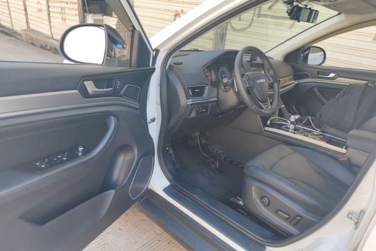Used Haval H6 2019 Sport Edition 1.5T Automatic Two-Wheel Drive Elite Model China VI Driver Seat