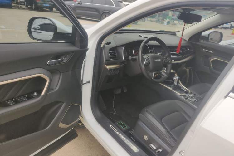 Used Haval H6 2019 2.0 GDIT Automatic Luxury Smart Connectivity Version China V Standard Driver Seat
