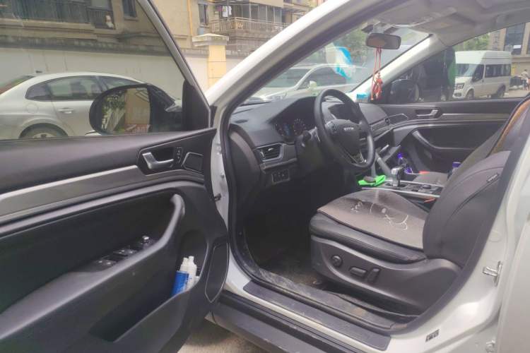 Used Haval H6 2019 Sport Edition 1.5T Automatic Two-Wheel Drive Elite Model China VI Driver Seat
