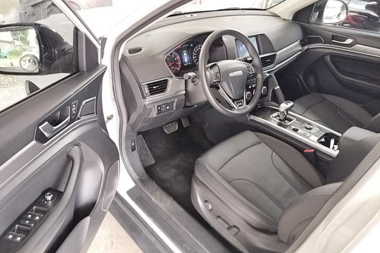 Used Haval H6 2019 Sport Edition 1.5T Automatic Two-Wheel Drive Elite Model China VI Driver Seat