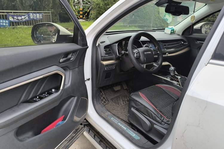 Used Haval H6 2019 Blue Label 1.5 GDIT Automatic Champion Edition Driver Seat