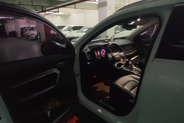 Used Haval H6 2019 Red Label 1.5 GDIT Automatic Champion Edition Driver Seat