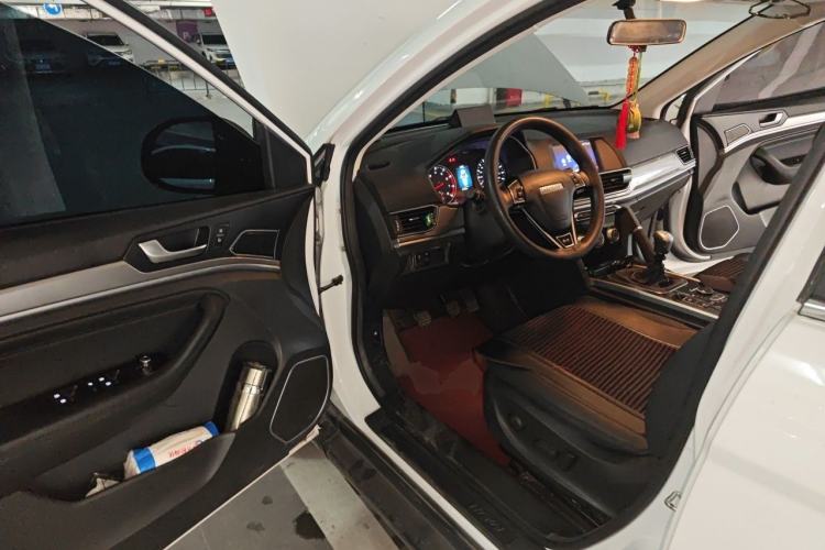 Used Haval H6 2019 Sport Edition 1.5T Manual Two-Wheel Drive Elite Model China VI Standard Driver Seat