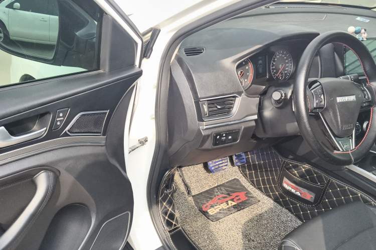 Used Haval H6 2019 Sport Edition 1.5T Automatic Two-Wheel Drive Elite Model China VI Driver Seat