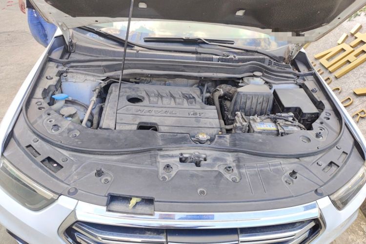 Used Haval H6 2019 Sport Edition 1.5T Automatic Two-Wheel Drive Elite Model China VI Engine Bay
