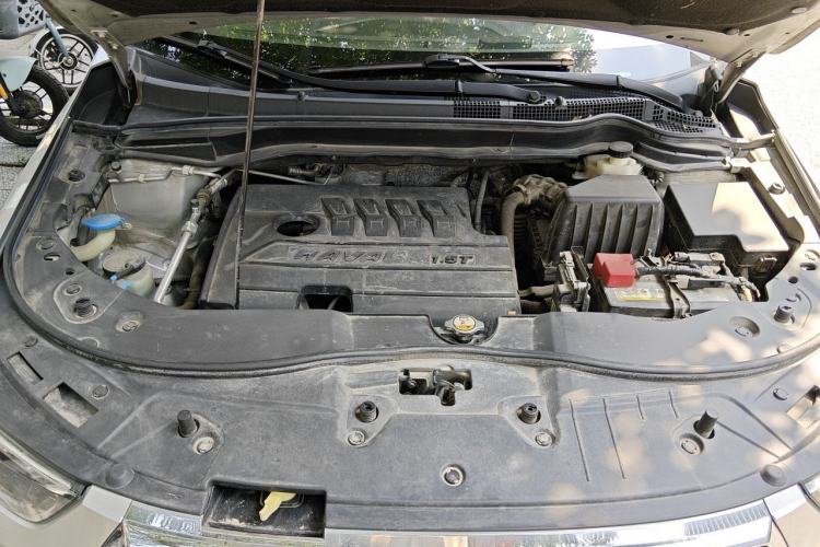 Used Haval H6 2019 Sport Edition 1.5T Automatic Two-Wheel Drive Elite Model China VI Engine Bay