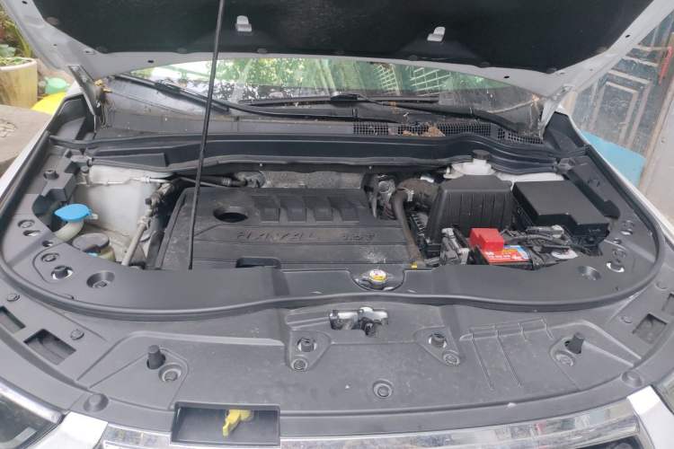 Used Haval H6 2019 Sport Edition 1.5T Automatic Two-Wheel Drive Elite Model China VI Engine Bay