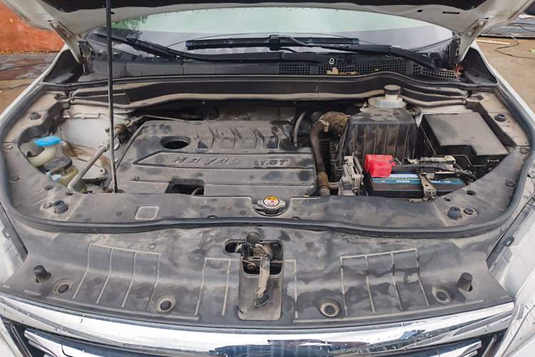 Used Haval H6 2019 Sport Edition 1.5T Automatic Two-Wheel Drive Elite Model China VI Engine Bay