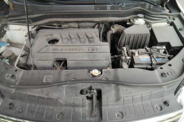 Used Haval H6 2019 Sport Edition 1.5T Automatic Two-Wheel Drive Elite Model China VI Engine Bay