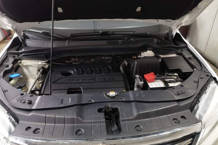 Used Haval H6 2019 Sport Edition 1.5T Automatic Two-Wheel Drive Elite Model China VI Engine Bay