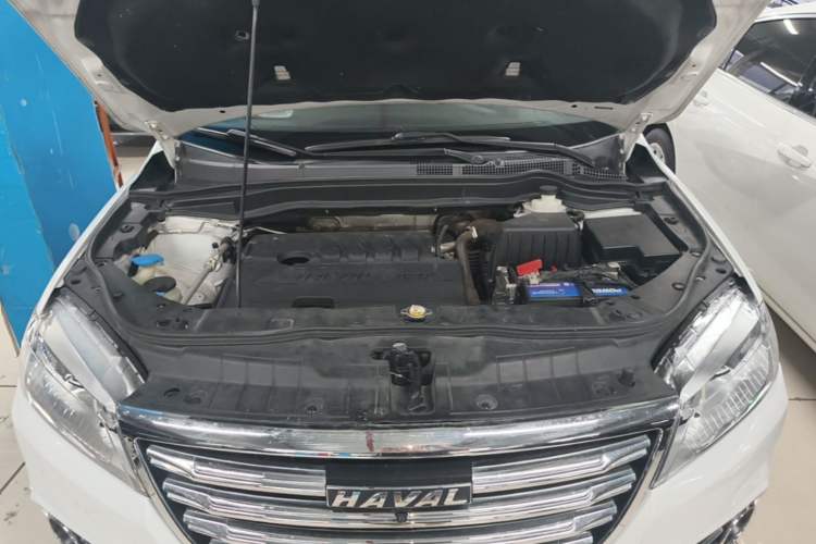 Used Haval H6 2019 Sport Edition 1.5T Automatic Two-Wheel Drive Elite Model China VI Engine Bay