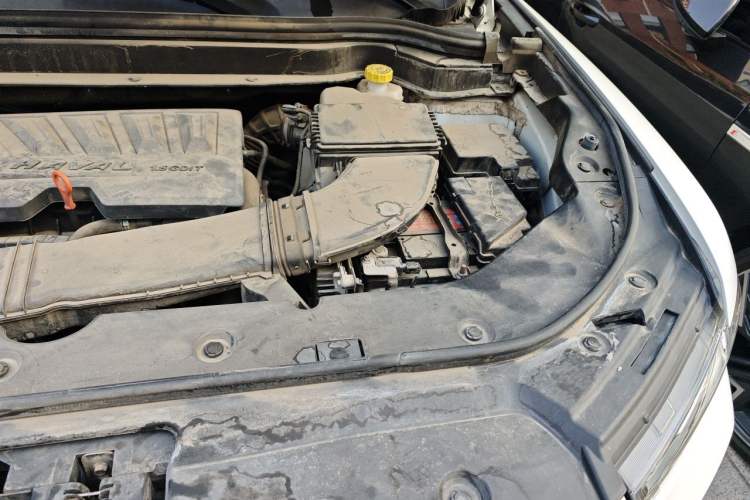 Used Haval H6 2019 1.5 GDIT Automatic Luxury Smart Connect Version China VI Standard Engine Bay Left