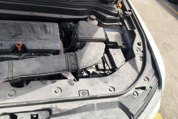 Used Haval H6 2019 1.5 GDIT Automatic Luxury Smart Connect Version China VI Standard Engine Bay Left