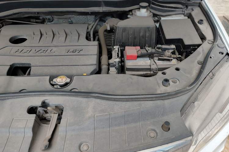 Used Haval H6 2019 Sport Edition 1.5T Automatic Two-Wheel Drive Elite Model China VI Engine Bay Left