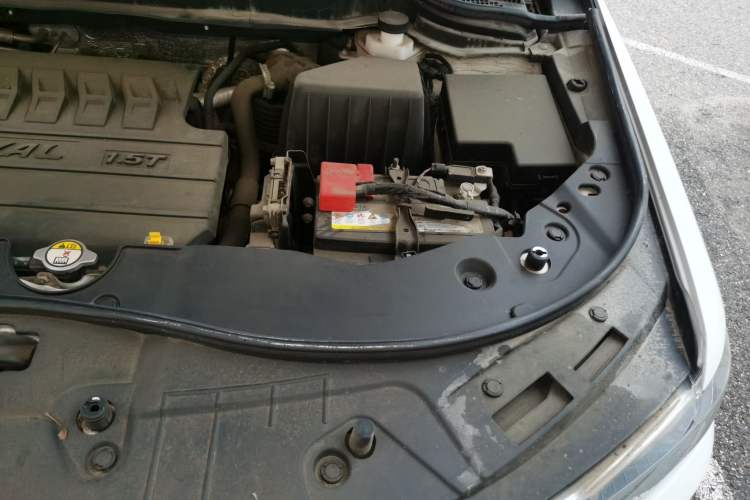 Used Haval H6 2019 Sport Edition 1.5T Automatic Two-Wheel Drive Elite Model China VI Engine Bay Left