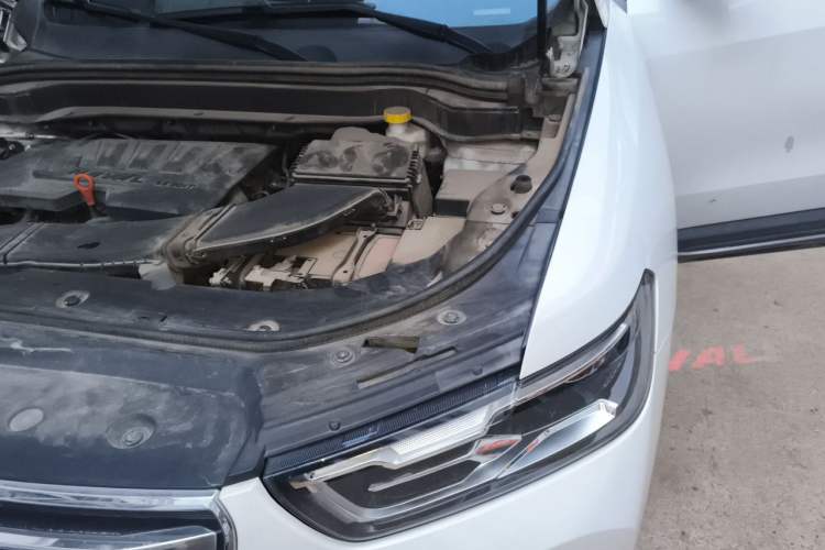 Used Haval H6 2019 1.5 GDIT Automatic Luxury Smart Connect Version China VI Standard Engine Bay Left
