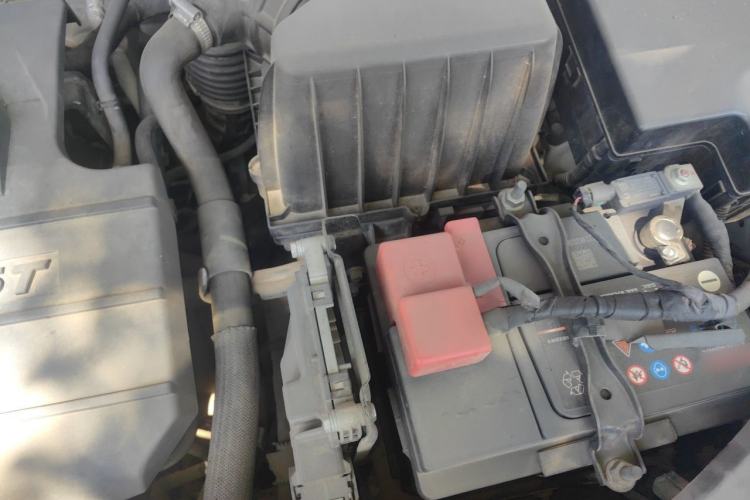Used Haval H6 2019 Sport Edition 1.5T Automatic Two-Wheel Drive Elite Model China VI Engine Bay Left
