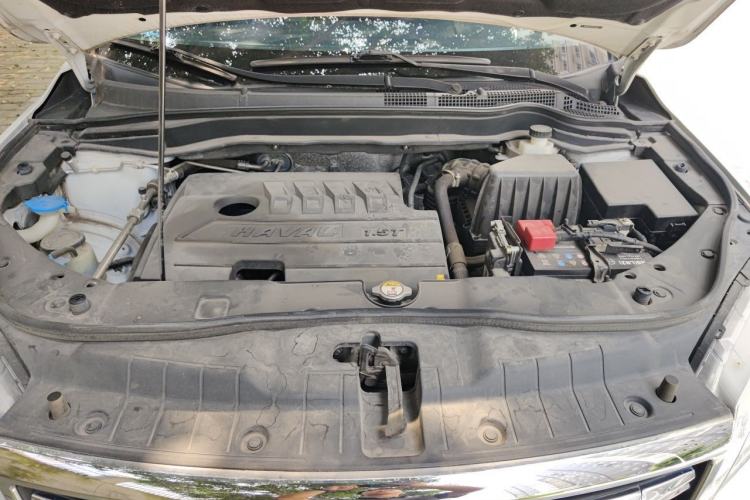 Used Haval H6 2019 Sport Edition 1.5T Automatic Two-Wheel Drive Elite Model China VI Engine Bay