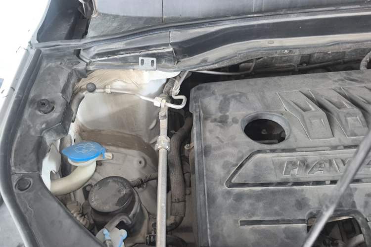 Used Haval H6 2019 Sport Edition 1.5T Manual Two-Wheel Drive Elite Model China VI Standard Engine Bay Right