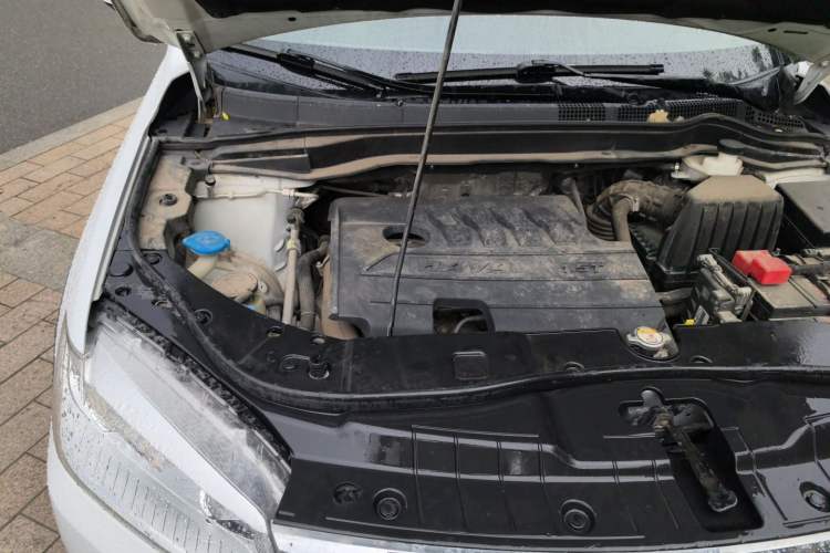 Used Haval H6 2019 Sport Edition 1.5T Automatic Two-Wheel Drive Elite Model China VI Engine Bay Right