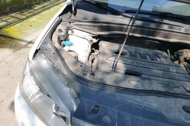 Used Haval H6 2019 Sport Edition 1.5T Automatic Two-Wheel Drive Elite Model China VI Engine Bay Right