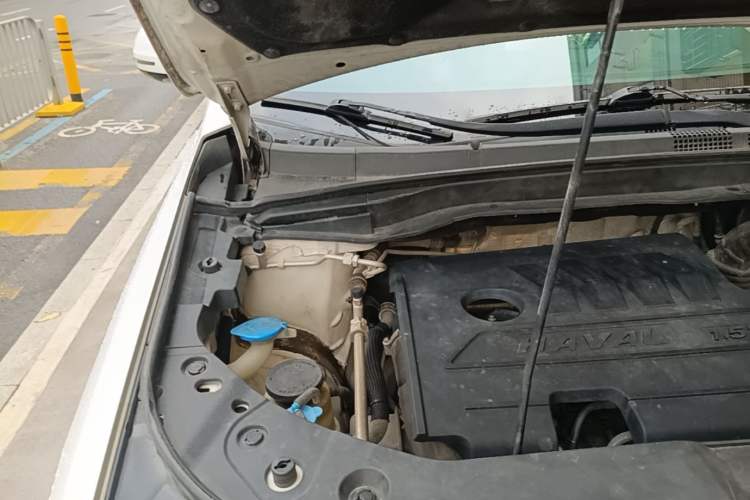 Used Haval H6 2019 Sport Edition 1.5T Automatic Two-Wheel Drive Elite Model China VI Engine Bay Right