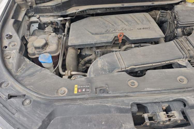 Used Haval H6 2019 1.5 GDIT Automatic Luxury Smart Connect Version China VI Standard Engine Bay Right