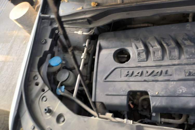 Used Haval H6 2019 Sport Edition 1.5T Manual Two-Wheel Drive Elite Model China VI Standard Engine Bay Right