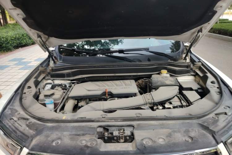 Used Haval H6 2019 1.5 GDIT Automatic Luxury Smart Connect Version China VI Standard Engine Bay
