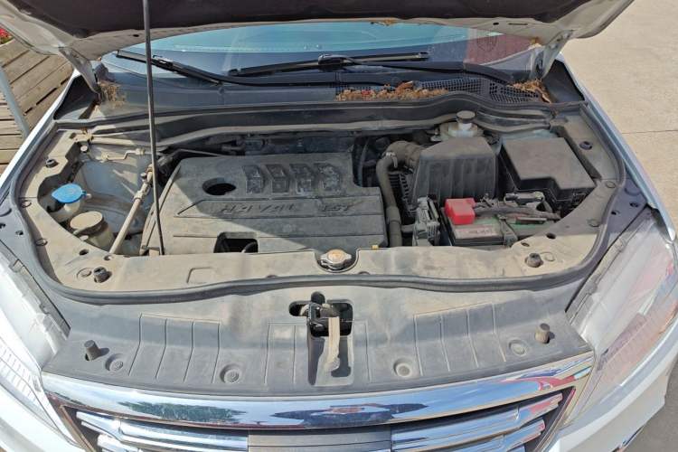 Used Haval H6 2019 Sport Edition 1.5T Automatic Two-Wheel Drive Elite Model China VI Engine Bay