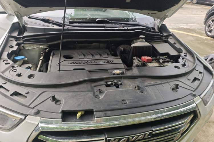 Used Haval H6 2019 Sport Edition 1.5T Automatic Two-Wheel Drive Elite Model China VI Engine Bay