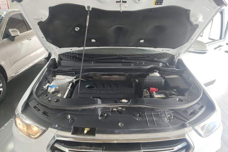 Used Haval H6 2019 Sport Edition 1.5T Automatic Two-Wheel Drive Elite Model China VI Engine Bay