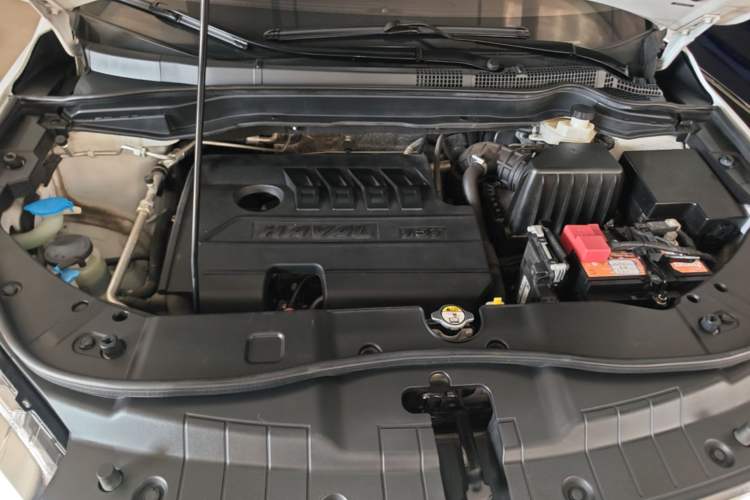 Used Haval H6 2019 Sport Edition 1.5T Automatic Two-Wheel Drive Elite Model China VI Engine Bay